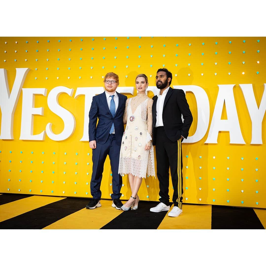 エド・シーランさんのインスタグラム写真 - (エド・シーランInstagram)「Had a great time at the @yesterdaymovie premiere. Both @himeshjpatel and @lilyjamesofficial were amazing, such great performances. Movie is out June 28th, hope you all enjoy it ! (P.s, well done Richard, it’s my favourite of all your films. Though love actually comes super close)」6月19日 18時03分 - teddysphotos