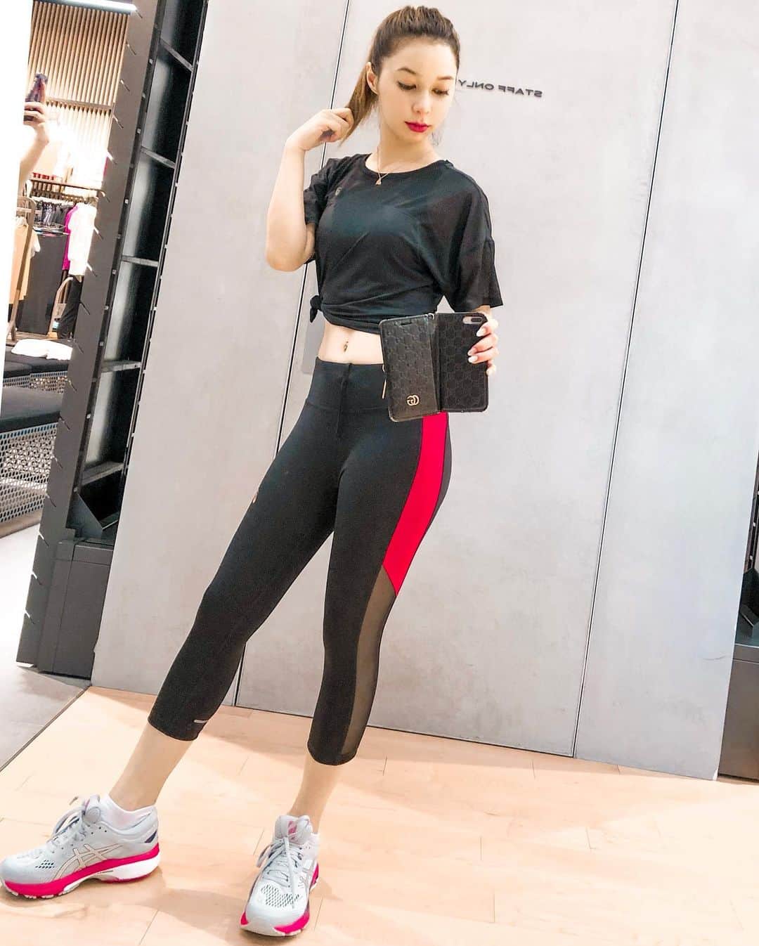 のインスタグラム：「ASICS MOVE STUDIOに参加して来たよ ジブンのココロとカラダに向き合う、スポーツイベントだよ💕 楽しく運動が出来て、モチベーションが上がる😌 勿論、ウェアは全身アシックスだよ❣️ 次回の7/21日開催で、応募開始は6/17からスタートなので、 チェックしてみてね @asicsrunning_jp . . . . ＃PR ＃遊びじゃない #asicsmovestudio #asics」