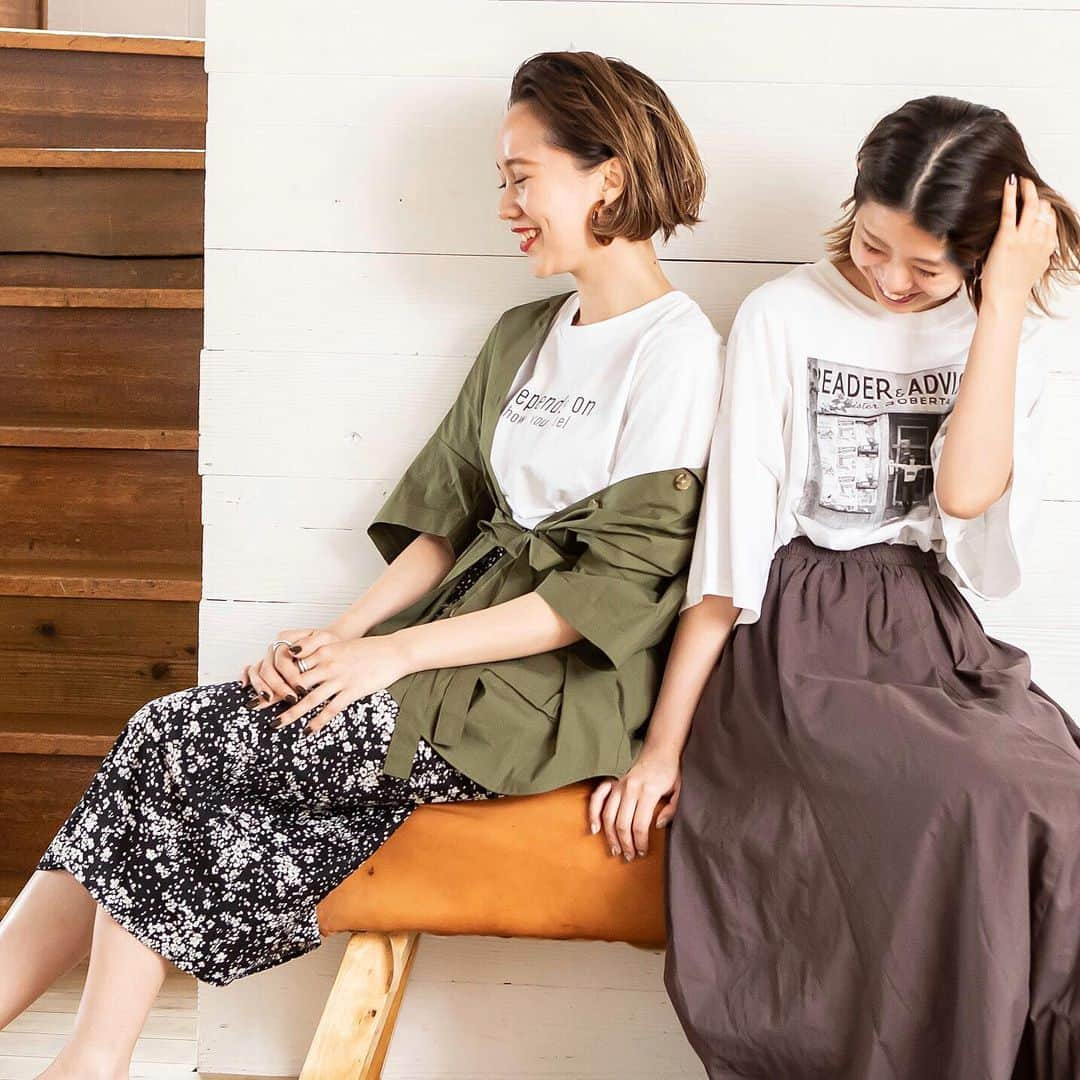 N.さんのインスタグラム写真 - (N.Instagram)「大人っぽく着られる Tシャツシリーズが大人気です。 ------------------- アソートコットンロゴTシャツ 166-9260650 ¥3,900+tax ROBERTA BAYLEY Tシャツ 166-9260654 ¥4,500+tax ------------------- #nnaturalbeautybasic #logo #tshirt #casual #summer #2019ss #code #coordinate  #robertabayley #Tシャツ #ロゴ #コーデ #コーディネート」6月19日 18時42分 - n._official