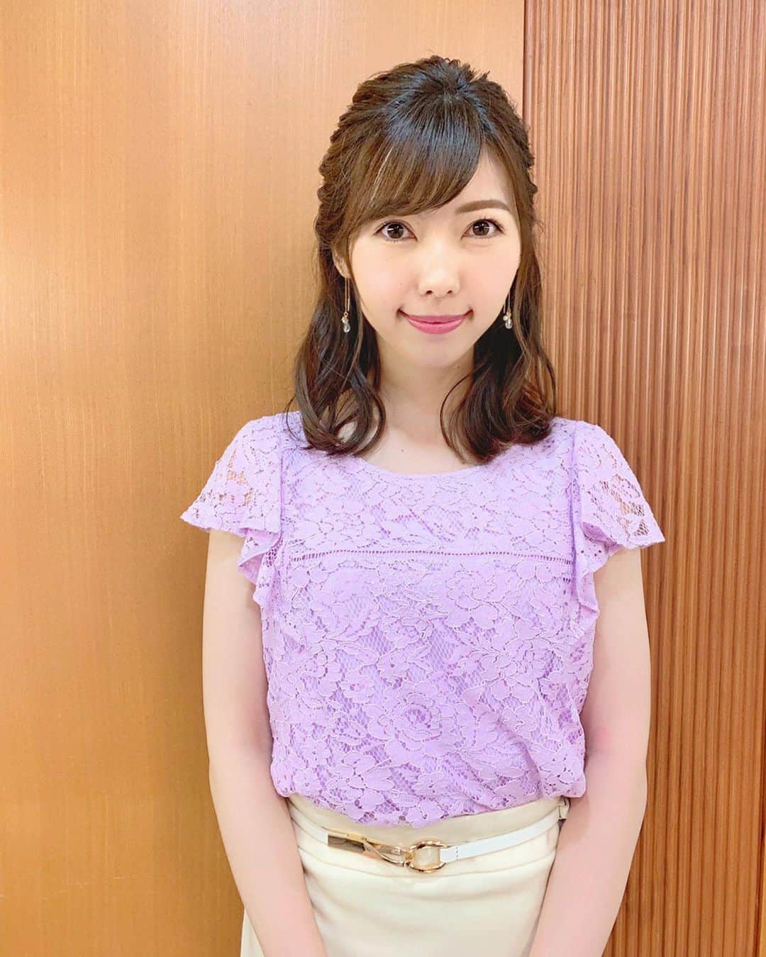 川又智菜美のインスタグラム：「はやドキ❣️﻿ 今日もありがとうございました😌﻿ ﻿ 今日の衣装はこちら💁‍♀️﻿ ﻿ 明日の朝もご覧いただけると嬉しいです☀️﻿ ﻿ #tbs #はやドキ #アナウンサー ﻿﻿﻿#セントフォース ﻿﻿ #川又智菜美 #衣装 #パステルカラー﻿ #タイトスカート #夏らしい衣装が増えてきました」