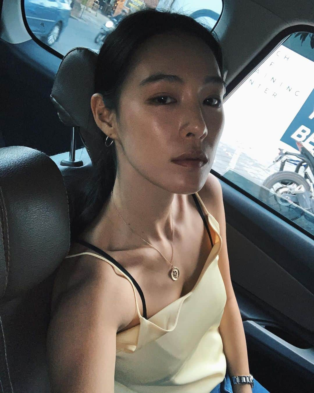 カヒ さんのインスタグラム写真 - (カヒ Instagram)「낮잠 자니 얼굴 빵빵  #kahi_bali」6月19日 18時53分 - kahi_korea