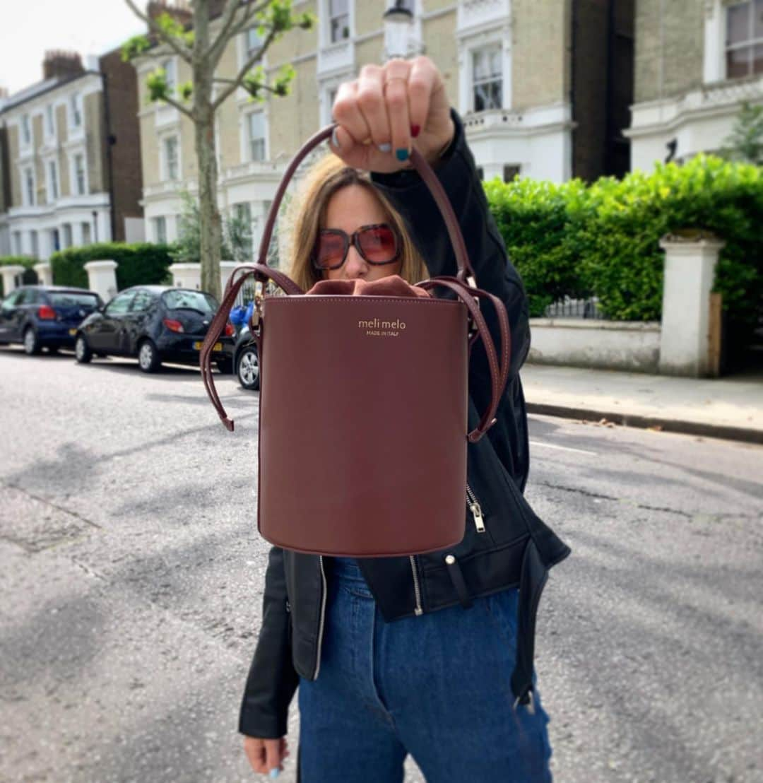 メリメロさんのインスタグラム写真 - (メリメロInstagram)「Santina Bucket Bag Fever 🧨 shop it now at www.melimelo.com」6月19日 19時07分 - melimelobags