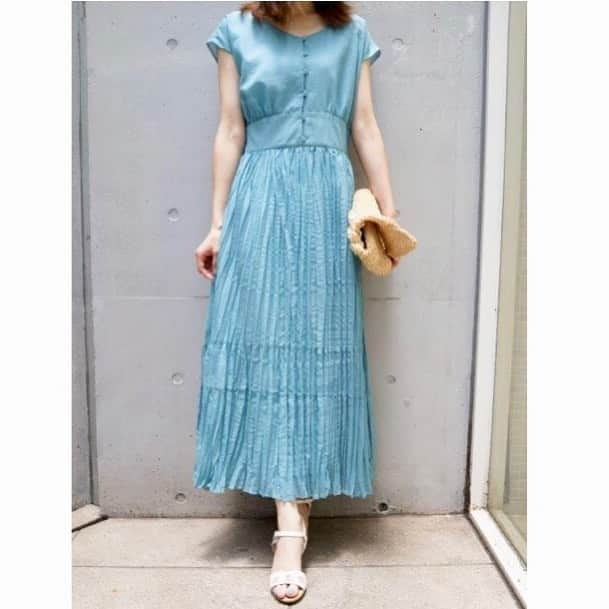 Debut de Fioreさんのインスタグラム写真 - (Debut de FioreInstagram)「Debut de Fiore✨﻿﻿﻿﻿﻿ ﻿﻿﻿﻿﻿﻿﻿ ﻿﻿﻿﻿﻿﻿﻿ Color coordinate❤︎Turquoise blue﻿ ﻿ ﻿ フレンチスリーブプリーツワンピース﻿﻿ ¥22.000＋tax﻿﻿﻿﻿﻿﻿﻿﻿ ﻿﻿﻿ ﻿﻿ ﻿﻿﻿ #デビュードフィオレ #debutdefiore #レッセパッセ #laissepasse #レッセパッセルーム #laissepasseroom #collection #夏コーデ #新作 #お仕事 #お出かけ #お出かけコーデ #リゾート #リゾートワンピ #リゾートワンピース #リゾートコーデ #ワンピース #ワンピースコーデ #ワンピース大好き #チェック #チェックワンピース #カーデ #カーディガン #カーディガンコーデ #ターコイズ #ターコイズブルー #カラードレス」6月19日 19時15分 - debutdefiore