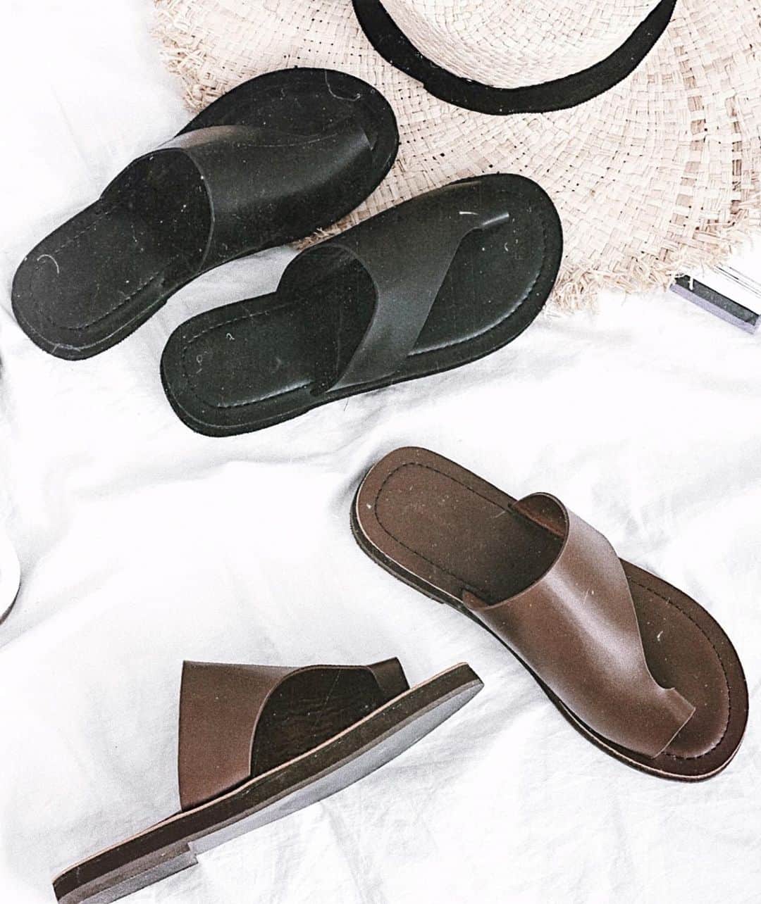 日下裕江さんのインスタグラム写真 - (日下裕江Instagram)「New in ﾟ+.*ʚ♡ɞ*.+ﾟ  親指サンダル かわゆいღღღ  #newin #sandals #shoes #fashion #親指サンダル #サンダル」6月20日 5時11分 - hiroe___h