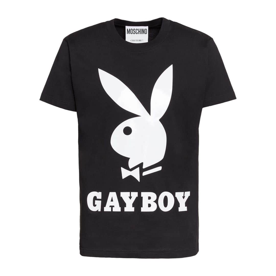 Moschinoさんのインスタグラム写真 - (MoschinoInstagram)「#Repost @itsjeremyscott ・・・ I’M EXCITED TO ANNOUNCE I WAS ABLE TO CONVINCE PLAYBOY TO LET ME ALTER THEIR ICONIC LOGO TO READ AS GAYBOY FOR PRIDE MONTH AND CREATE AN 8 PIECE CAPSULE COLLECTION AT THE PLAYBOY POP UP IN SOHO WITH THE NET PROCEEDS GOING TO SUPPORT THE TREVOR PROJECT 👯‍♂️ THE COLLECTION LAUNCHES ON LINE TODAY AS WELL AT MOSCHINO.COM 🐰 #moschino @itsjeremyscott #playboy #gayboy #worldpride #pride #gaypride #trevorproject」6月20日 5時35分 - moschino
