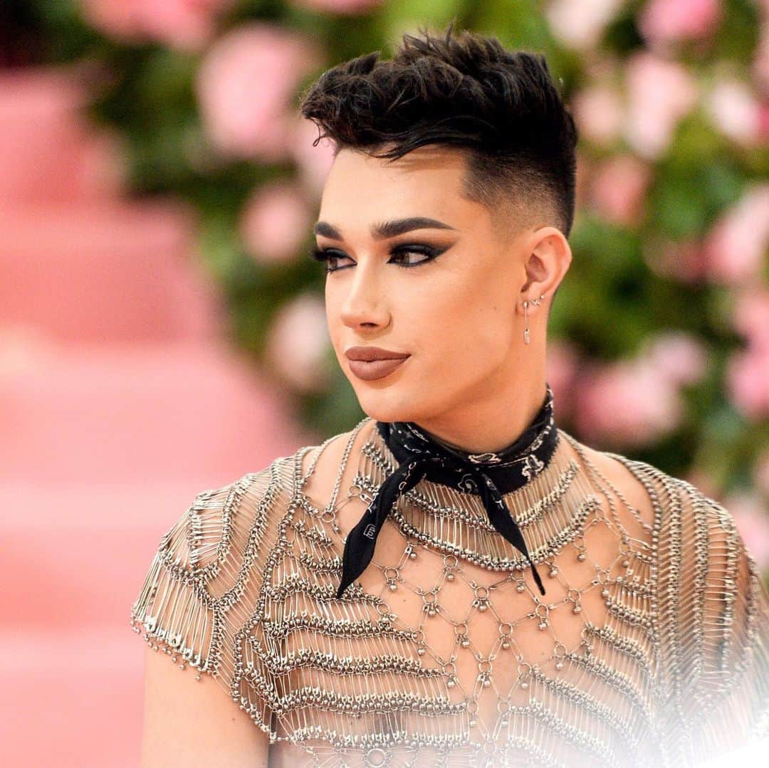 NBC Newsさんのインスタグラム写真 - (NBC NewsInstagram)「After his rollercoaster feud with #TatiWestbrook, #JamesCharles has returned to #YouTube. Click the link in our bio for more on his latest video. . 📷 Rey Tamarra / GC Images」6月20日 5時55分 - nbcnews