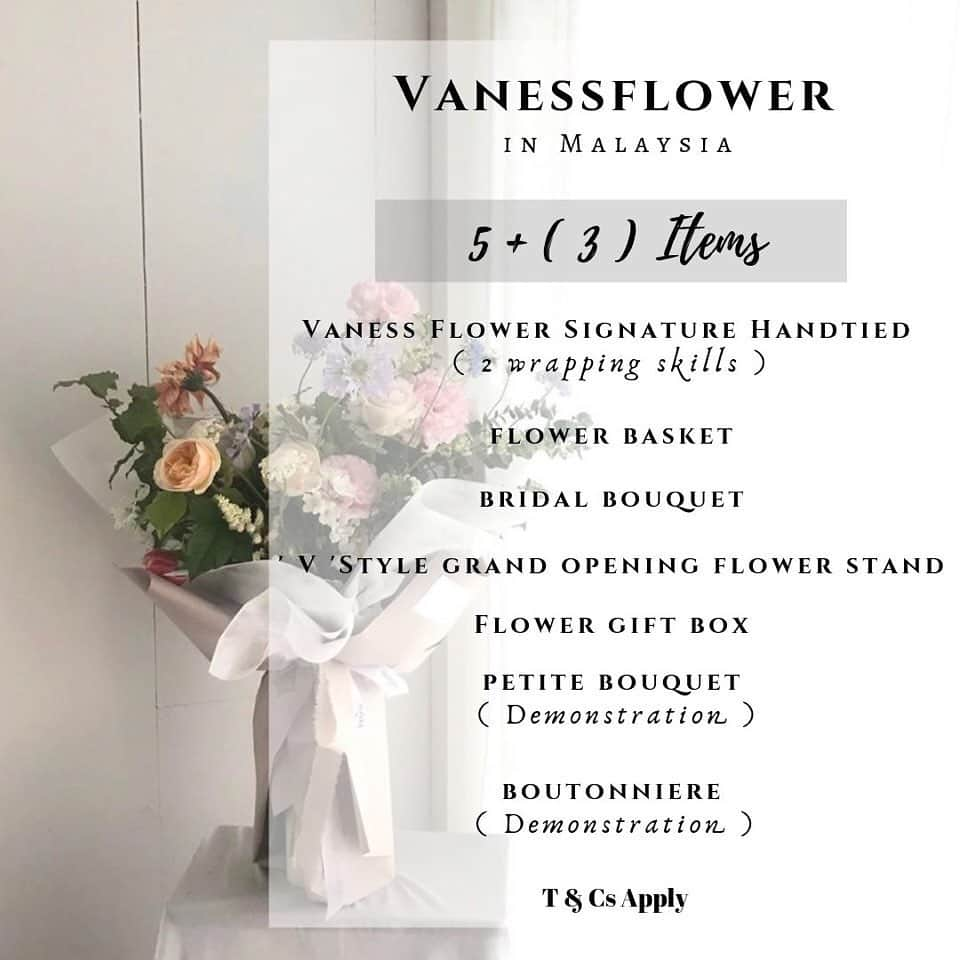 플로리스트 이주연 florist Lee Ju Yeonさんのインスタグラム写真 - (플로리스트 이주연 florist Lee Ju YeonInstagram)「. . Malaysia!! I know you have been waiting for this. I have received more requests for Malaysia that I  ever could have imagined☺️ For this Florist Course, I’ve specially customised a course to learn about florist hot selling items that suits Malaysia’s market 💓 . 🎁Another great news!! Each participants entitled a chance to win Premium Korea Florist Tools sponsored by @blossom_m_essentials . For more enquires kindly contact @blossom_m_florist 📞 +60192290920 . ——————————————————————————— .  #vanesscrossoverblossomm 很快就会和大家见面了  对于来临的花艺课程，我特别定制了一个适合马来西亚市场的花店热销产品课程💓 除此之外，每一位参与者都会有机会赢取来自 @blossom_m_essentials 所赞助的韩国进口高级产品🎁 . 欲知更多详情请联络 @blossom_m_florist . . . #vanessflower #vanesscrossoverblossomm #vanessflowerlesson #flowerlesson #flowerclass #vanessinmalaysia #florist #blossom_m_florist #花 #花艺课程 #花艺师 #花艺进修班」6月20日 5時56分 - vanessflower