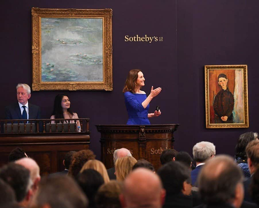 サザビーズさんのインスタグラム写真 - (サザビーズInstagram)「This evening in London, masterpieces by Claude Monet and Amedeo Modigliani took centre stage as auctioneer Helena Newman brought the hammer down on a sale totalling £98.9 million. - A true feat of Impressionism, Monet’s sensational ‘Nymphéas’ realised £23.7million in its first appearance on the market. Acquired in 1932, the prime example of Monet’s most celebrated subject was this week unveiled to the public for the first time since the 1960s, with its magnetic pull drawing in over 6,000 visitors to our London galleries in the last few days. - Modigliani’s sublime portrait of an anonymous youth – one of only ten such portraits of unnamed male sitters – had also been in a private collection for over half a century. Tonight it sold for £18.4 million. - #SothebysImpMod」6月20日 6時00分 - sothebys