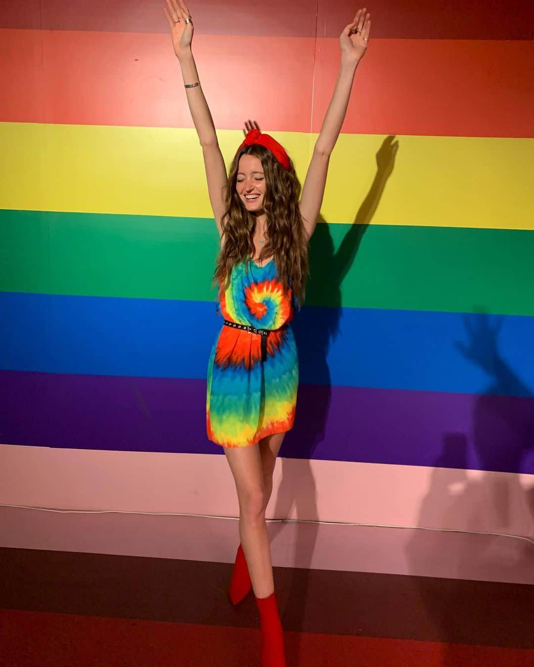 ミーガン・ピュレリさんのインスタグラム写真 - (ミーガン・ピュレリInstagram)「TASTE THE RAINBOW 🌈 👅 @aliceandolivia x @trevorproject #PRIDE Party! I love my A+O family !!! Note the shadow of my hype queen @sayhiandy」6月19日 21時13分 - meganpuleri