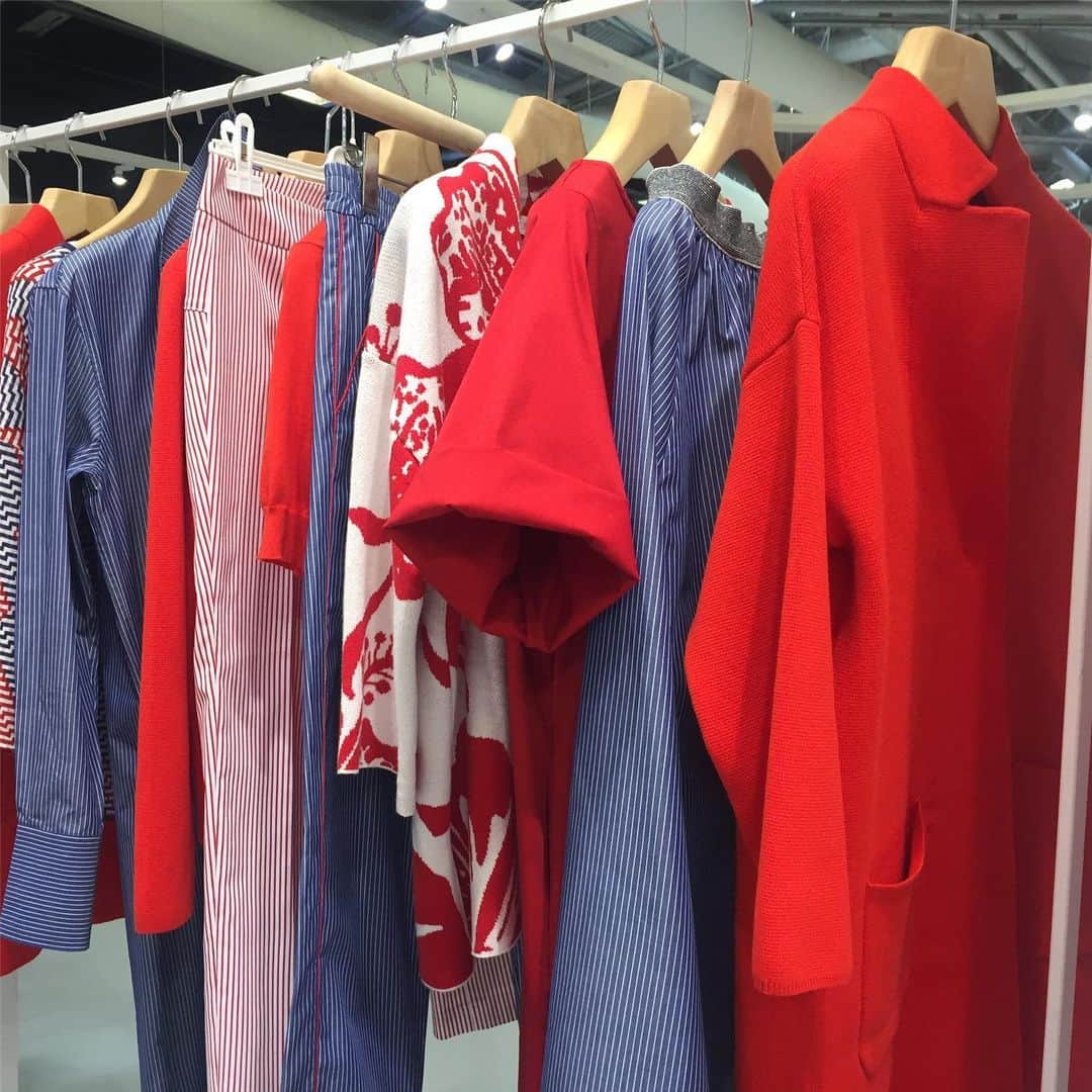 のインスタグラム：「#parronchicashmere #womenfashion #shoppingday #womenswear #gorgeous #forli #ootd #ootdfashion #outfitoftheday #style#madeinitaly」