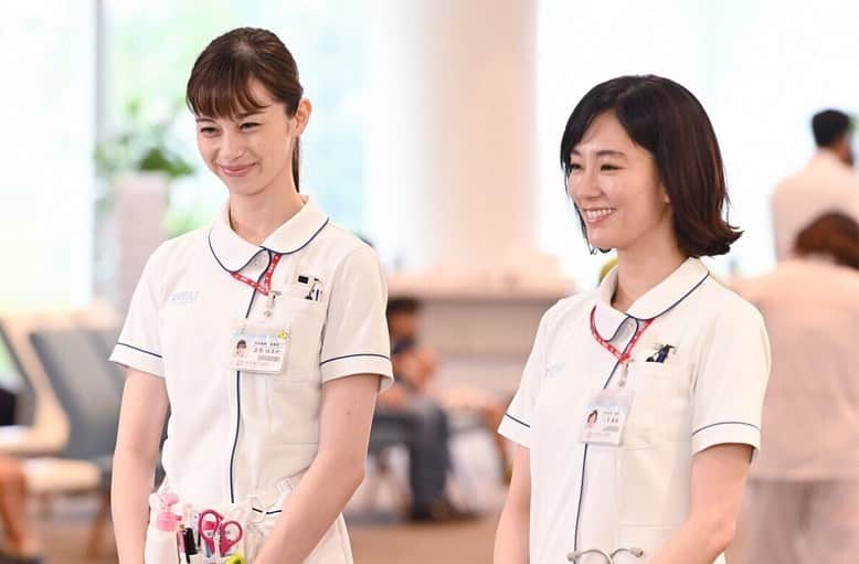 日本テレビ　ドラマ「白衣の戦士！」のインスタグラム：「‪ ‪🏥#白衣の戦士！🚑‬ 放送まで  #あと10分‼️ 幸せを掴もうと恋に仕事に奮闘してきたはるか(#中条あやみ)と夏美(#水川あさみ)。ナースとしての成長、2人のお互いへの秘めたる想い、そして同僚、恋人、家族との絆。たくさんの愛が詰まった最終話、ぜひ最後までご覧ください✨💕 #最終話 #今夜10時 #日テレ」