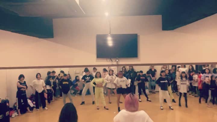 Nazukiのインスタグラム：「2019.6.2 Nagoya WS👠  song♬ @billieeilish  #badguy choreo @nazuki_08  この日はレッスン楽しくて、かなり時間オーバーしてしまった😭  みんないつもありがとう😊  次回は、7/22 Nagoya WS👠 です‼️ 是非❤️ #dance #dancer #workshop #heel #heeldance #billieeilish  #badguy  #choreograpy #ダンサー #振り付け  #ヒールダンス  #ダンスレッスン」