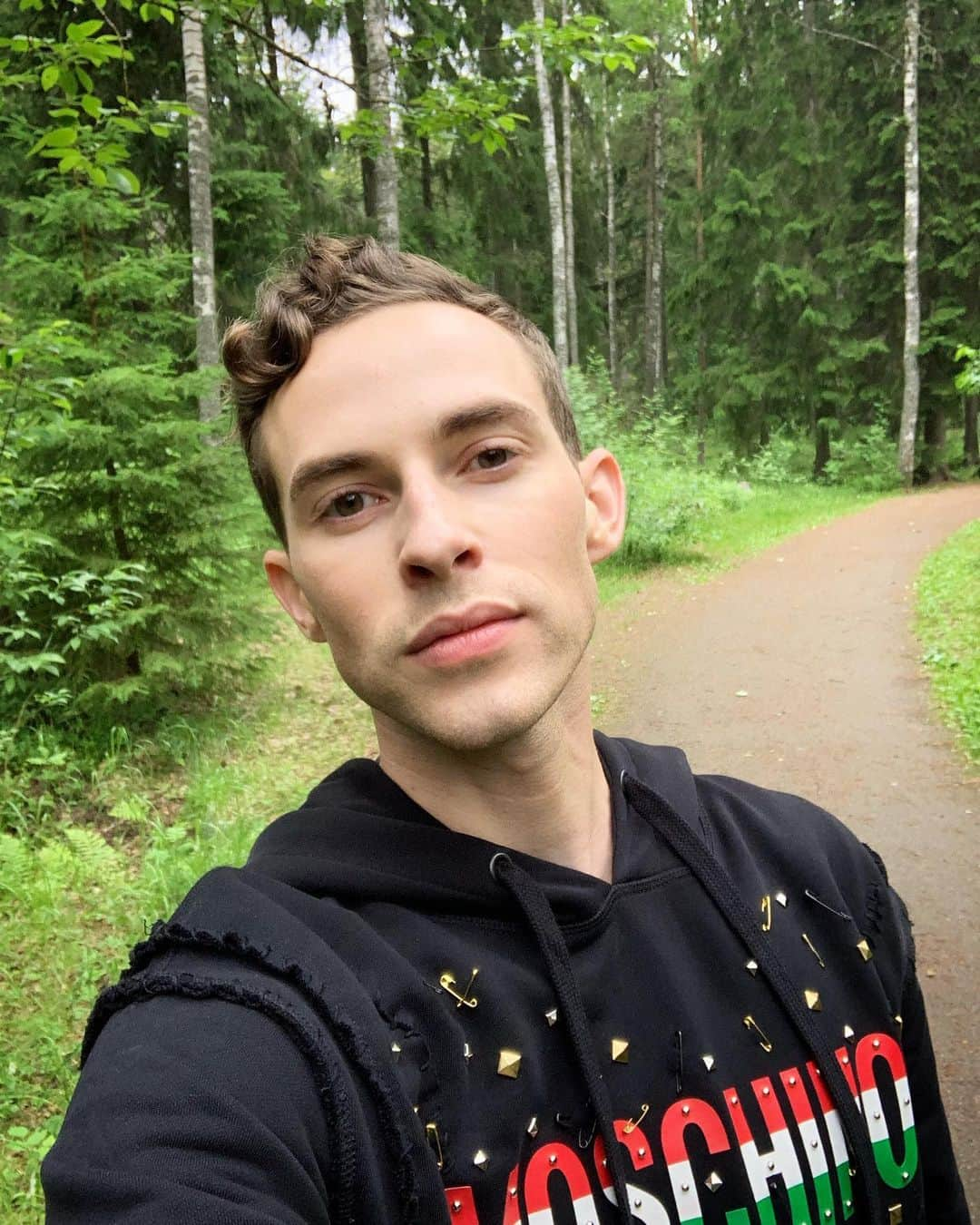 アダム・リッポンさんのインスタグラム写真 - (アダム・リッポンInstagram)「Finnish forest glow」6月19日 22時46分 - adaripp