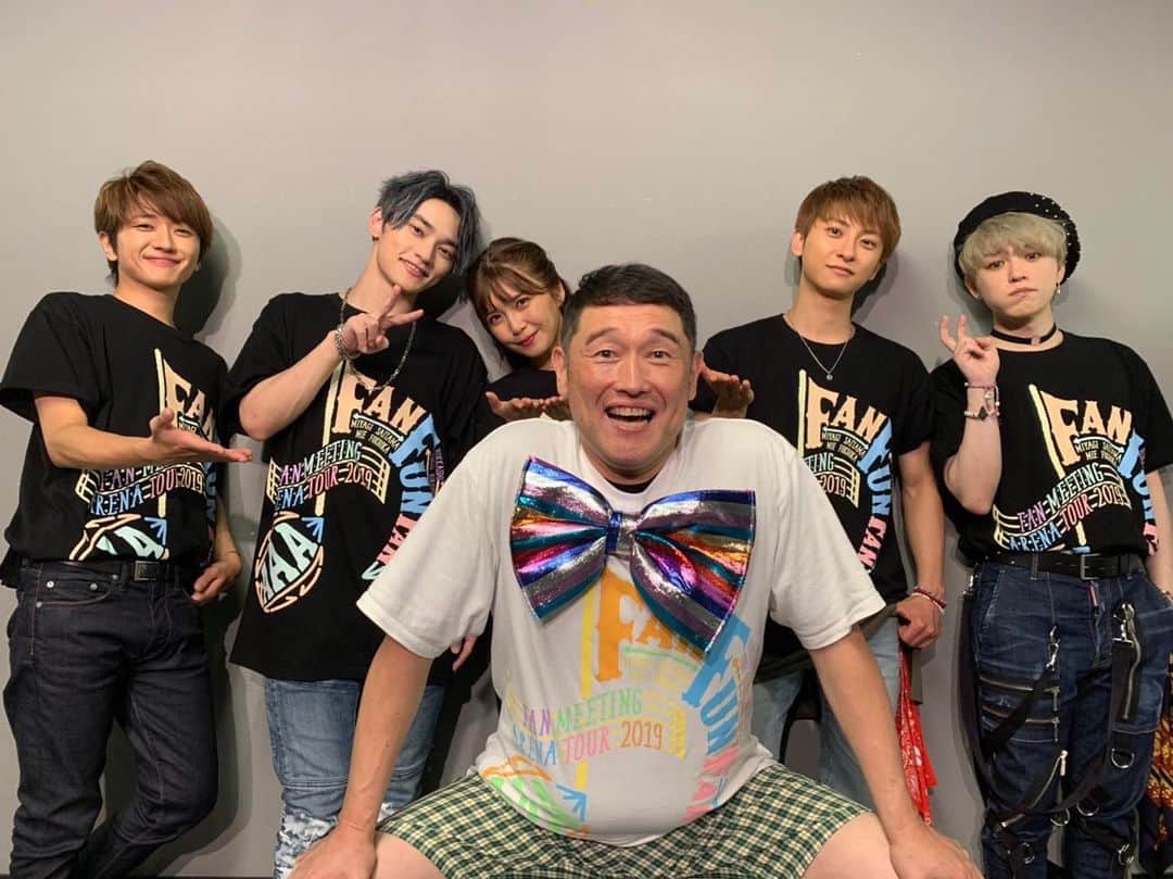 西尾季隆のインスタグラム：「AAA FAN MEETING ARENA TOUR 2019〜FAN FUN FAN〜 埼玉公演終了。MCやらせてもらいました。 ありがとうございます。 楽しんで頂けましたか？ ってメンバーがあんなに色んな事をやってくれたんですから 楽しかったですよね！ 本当にこんな大きなステージに立てるのもAAAのおかげ。 ありがとう！楽しかった！」