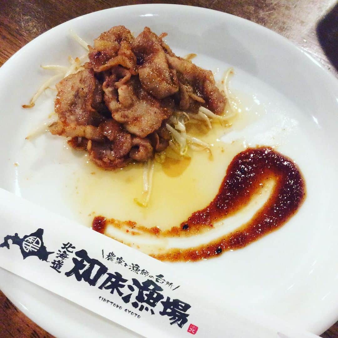 のインスタグラム：「本日の賄いシリーズ☺️ #大阪#大阪グルメ#難波#なんば#道頓堀#海鮮#居酒屋#かに#蟹#牡蠣#生牡蠣#アンガス牛#牛タン#ジンギスカン#北海道グルメ#日本酒#BBQ#蟹食べ放題#個室居酒屋#アルバイト募集」