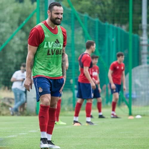 マルチン・ヴァシレフスキのインスタグラム：「Zaczynamy przygotowania do sezonu 2019/2020 Preparations for the new season @wislakrakowsa @yessport.pl」