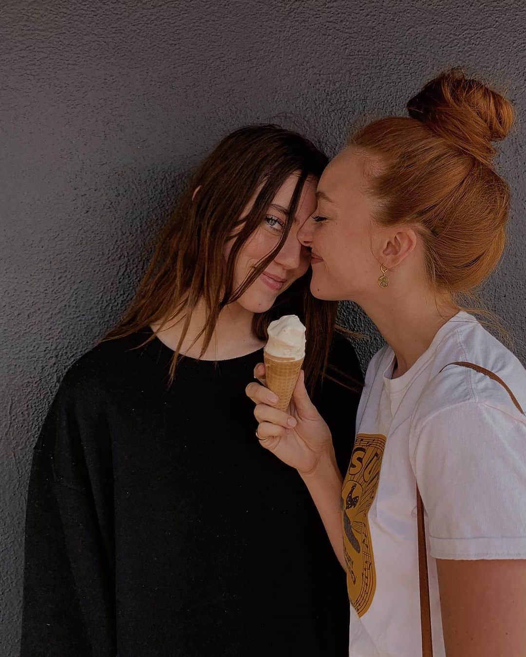 パイパー・アメリカ・スミスのインスタグラム：「Best neighbor I ever had @daisyclementine I love you so much」