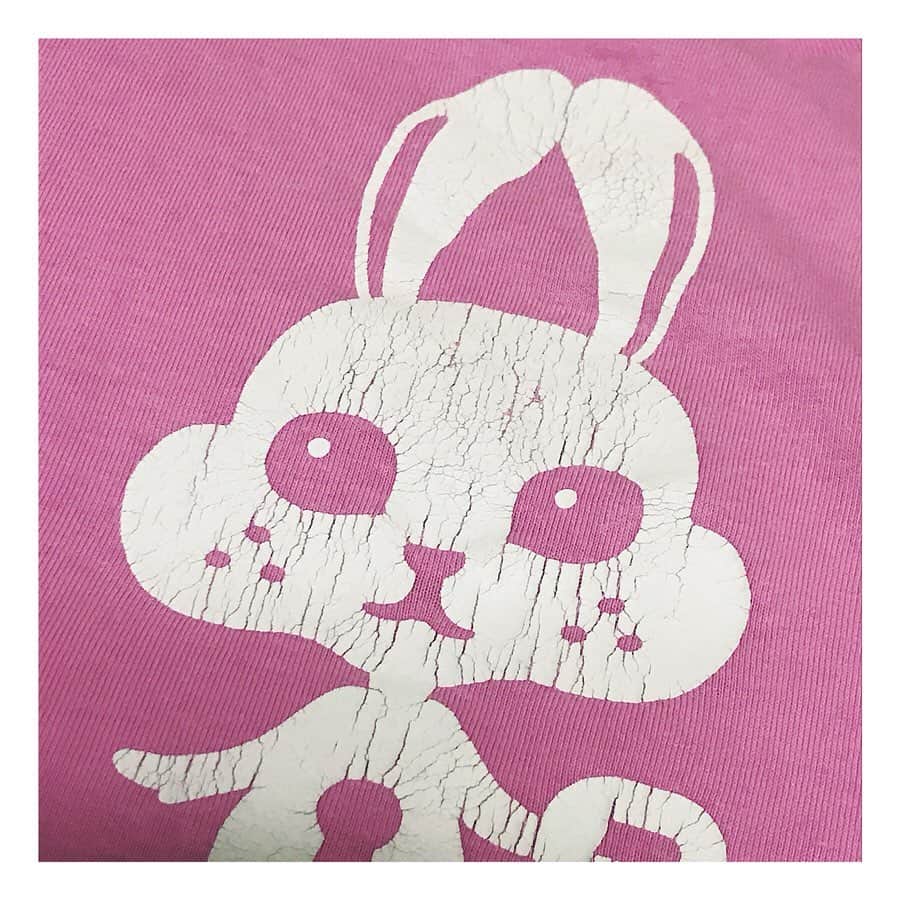 奥村愛子さんのインスタグラム写真 - (奥村愛子Instagram)「* 2011年に作ったこのTシャツ ホラーな方向に味が出てきた」6月20日 0時01分 - okumuraaiko