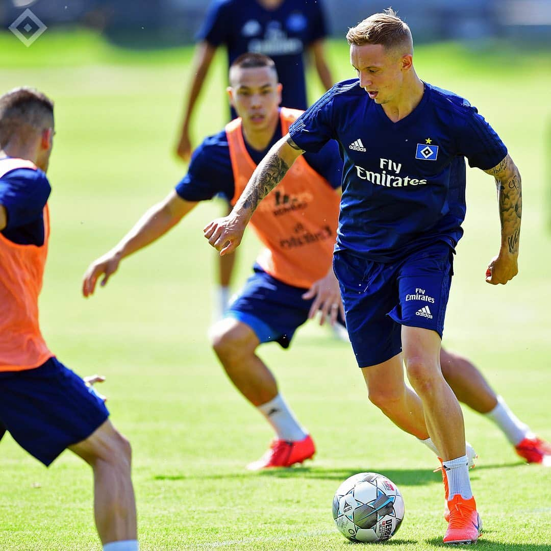 ハンブルガーSVさんのインスタグラム写真 - (ハンブルガーSVInstagram)「Zwei Einheiten standen heute auf dem Programm 🏃🏽‍♂️ Hier gibt’s die Bilder des Tages für euch 📸 #nurderHSV #Trainingsauftakt  __ 📸 @witters_sportfotografie」6月20日 0時22分 - hsv