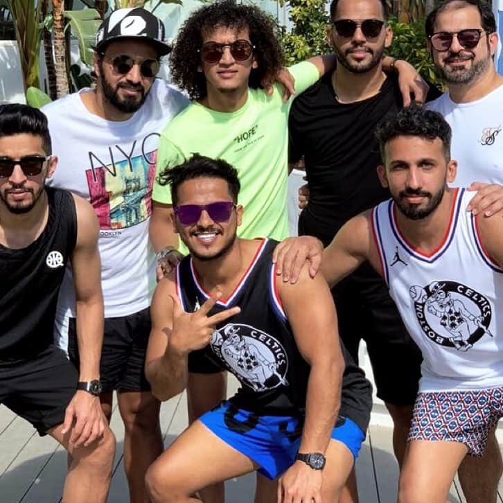 オマル・アブドゥッラフマーンのインスタグラム：「Brothers ❤️🙏🏻」