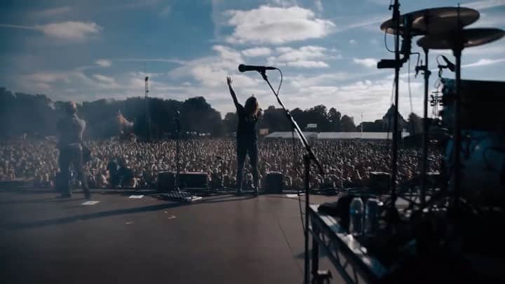 ニック・マーティンのインスタグラム：「Leave It All Behind // SirensMusic.co - Come get rowdy with us at @rockstardisrupt! Tour starts Friday!」