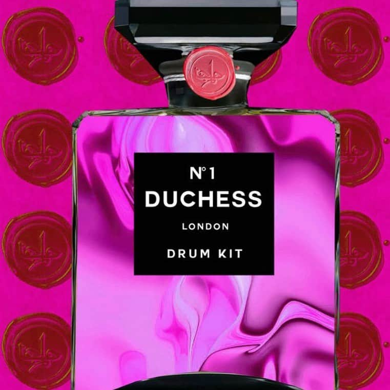 ターラのインスタグラム：「I dropped my OG ⚜️ Duchess ⚜️ no.1 kit via @factmag a while back. I know that link is dead, so I’ve put it up for you guys on my bandcamp (link in bio). Download it for free, have fun with it, share it 💜 . . Artwork by @molliekingsley 👸🏻✨」