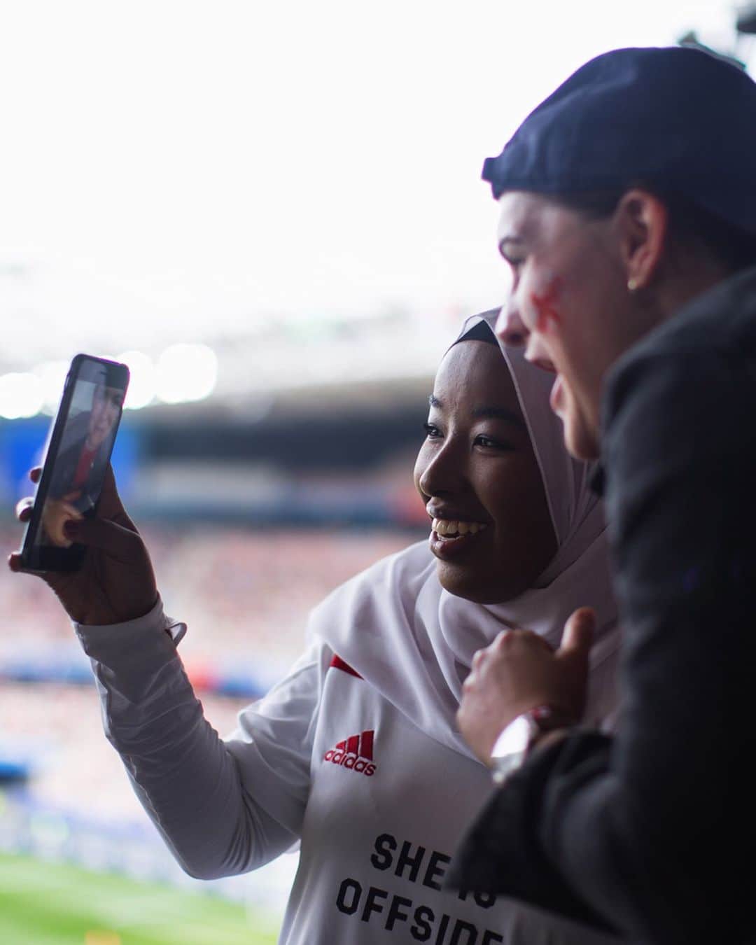 adidas UKさんのインスタグラム写真 - (adidas UKInstagram)「From London to France with @sheisoffside and @wonderkidfootballclub⁣ ⁣ Introducing the Voice of London: taking the city to the world ⚽️ stage.⁣⁣ ⁣⁣ Watch as they experience the excitement of the #FIFAWWC for the first time on our highlights now.⁣⁣ ⁣⁣ 📸:@probablyedith ⁣⁣ #DareToCreate」6月20日 2時48分 - adidaslondon