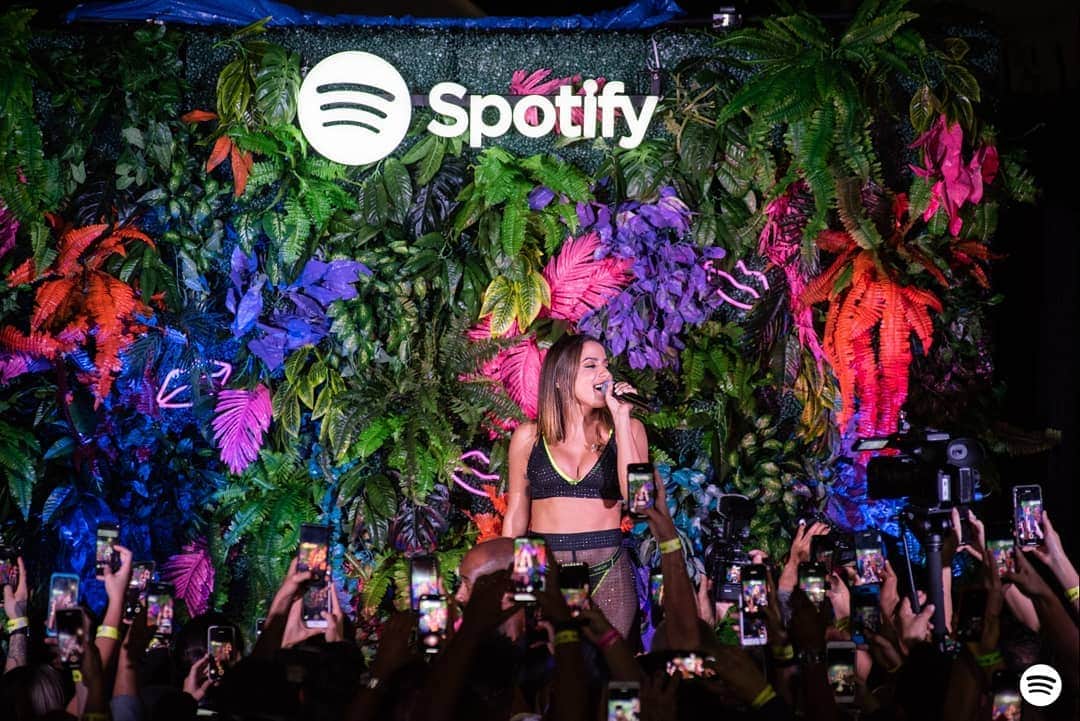 euanittaさんのインスタグラム写真 - (euanittaInstagram)「Had so much fun yesterday at these amazing experience of KISSES that @spotify did for me and my fans and friends. Thank you so much for everyone who was part of this night」6月20日 2時58分 - anitta