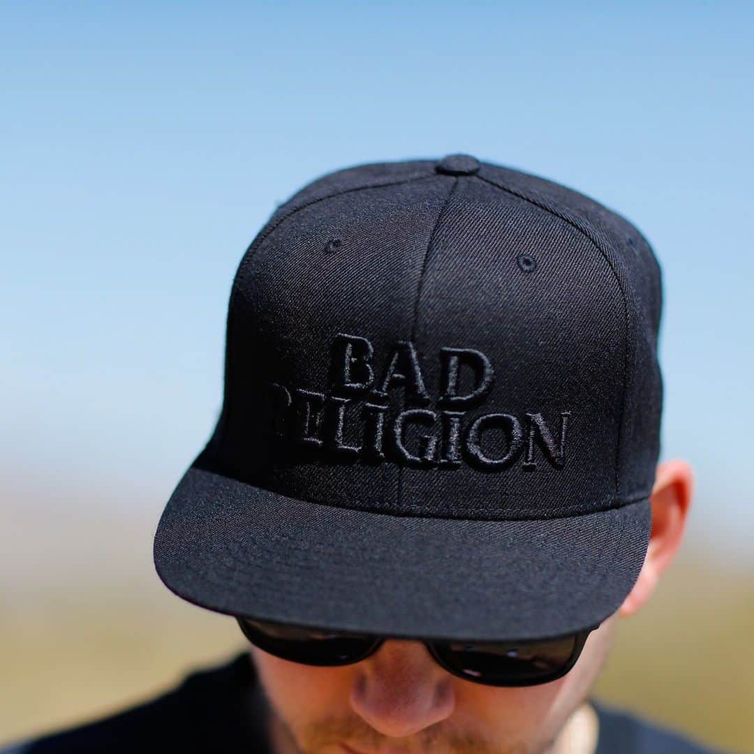 Bad Religionさんのインスタグラム写真 - (Bad ReligionInstagram)「New merch in stock! badreligionstore.com. #BadReligion #AgeOfUnreason」6月20日 3時05分 - badreligionband