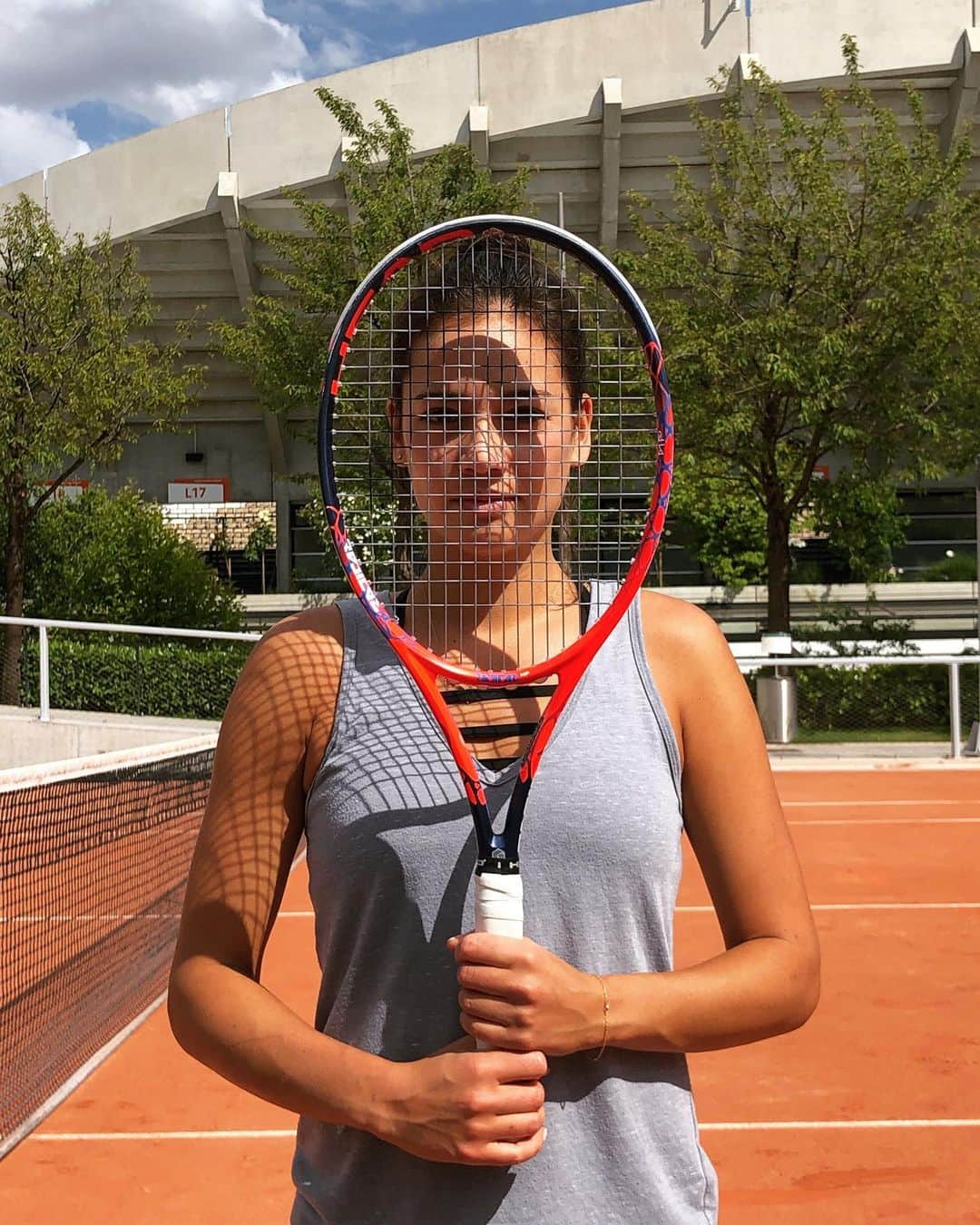 アリゼ・リムさんのインスタグラム写真 - (アリゼ・リムInstagram)「Check out one of the many stories I could have told about tennis on @behindtheracquet  I am opening up about the struggles on tour, the difficulty of travelling with a coach, I am telling how I was looking at Serena’s box for comfort when I played against her because I had no coach, being sick in bed in Bogota after catching pneumonia, and more.」6月20日 3時27分 - alizelim