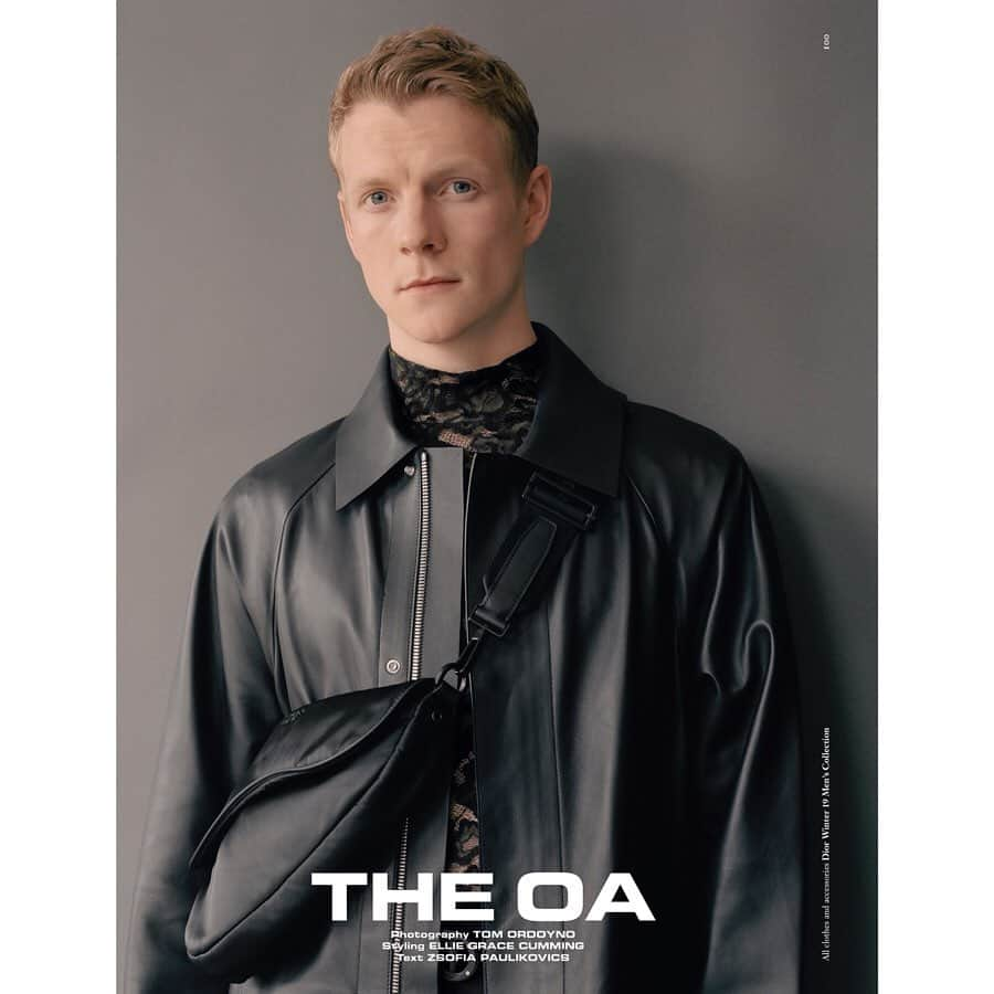 パトリック・ギブソンのインスタグラム：「Talking @the_oa & @sweattheplay and wearing @dior in this months issue of @dazed 📸 @tomordoyno styled by @elliegracecumming」