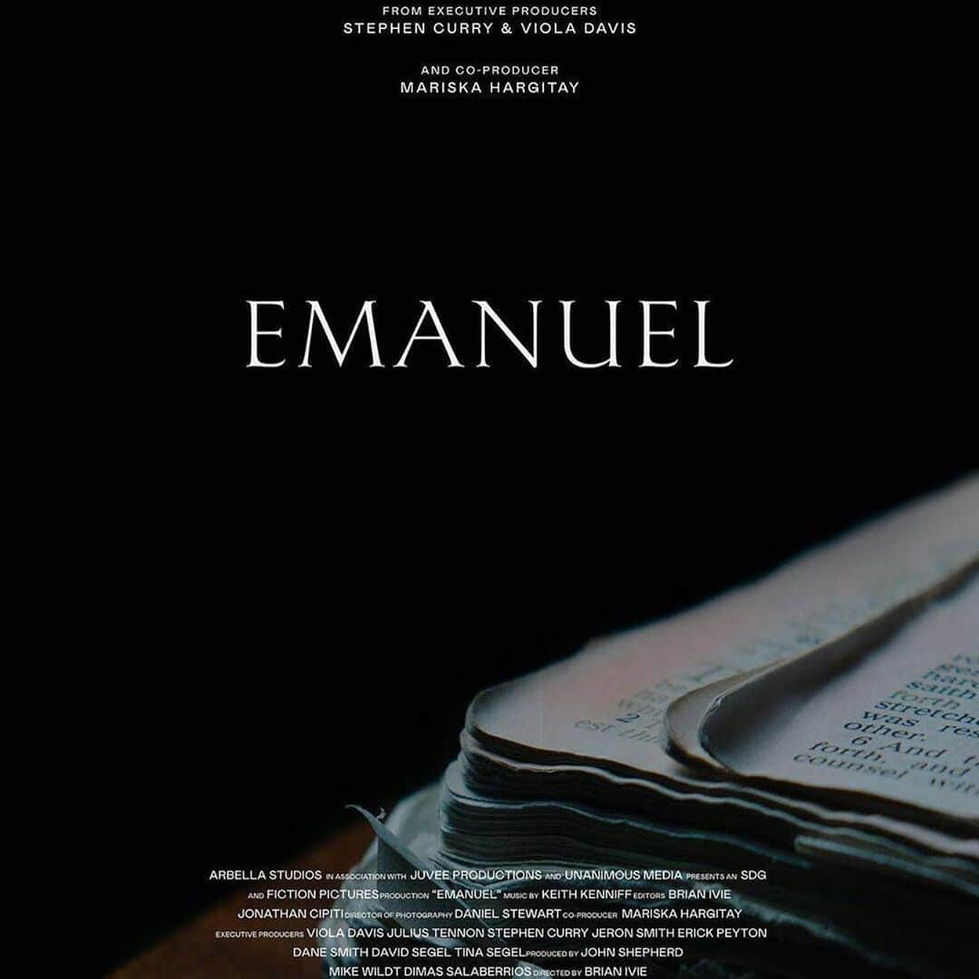 ドウェイン・ウェイドさんのインスタグラム写真 - (ドウェイン・ウェイドInstagram)「Blessed to be able to share the importance of @emanuelmovie from executive producers @stephencurry30 @violadavis and @therealmariskahargitay with Miami, Chicago and Omaha. In theaters one final night to honor the victims and survivors of the Charleston Church Shooting. This is our history. #biggerthanbasketball #emanuel9 #charlestonstrong #juneteenth」6月20日 4時02分 - dwyanewade