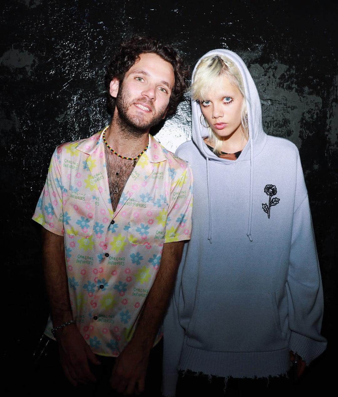 マリヤン・ジョンクマンのインスタグラム：「AVEC MON FRÈRE 💘🎀 @adrienalbou」