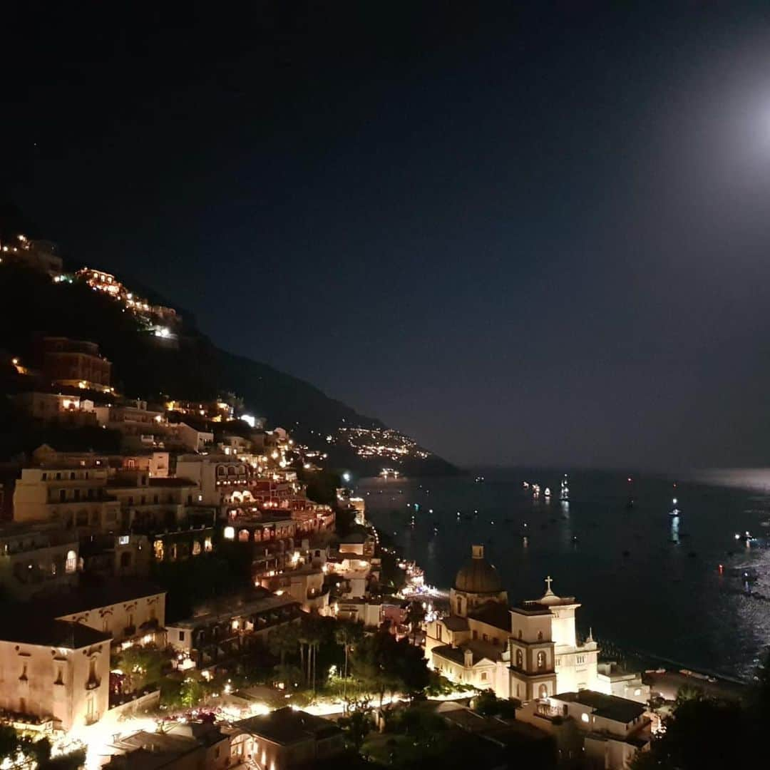 シモン・ミニョレさんのインスタグラム写真 - (シモン・ミニョレInstagram)「📍🌍 Positano & Sorrento  #holiday 🇮🇹🏖⛪🌄🍋」6月20日 4時33分 - 22mignolet22