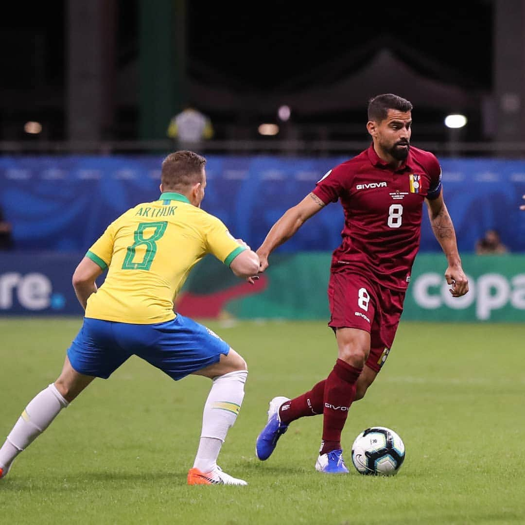 トマス・リンコンのインスタグラム：「Compromiso y Orgullo 🇻🇪💪 ¡VAMOS #VENEZUELA!」