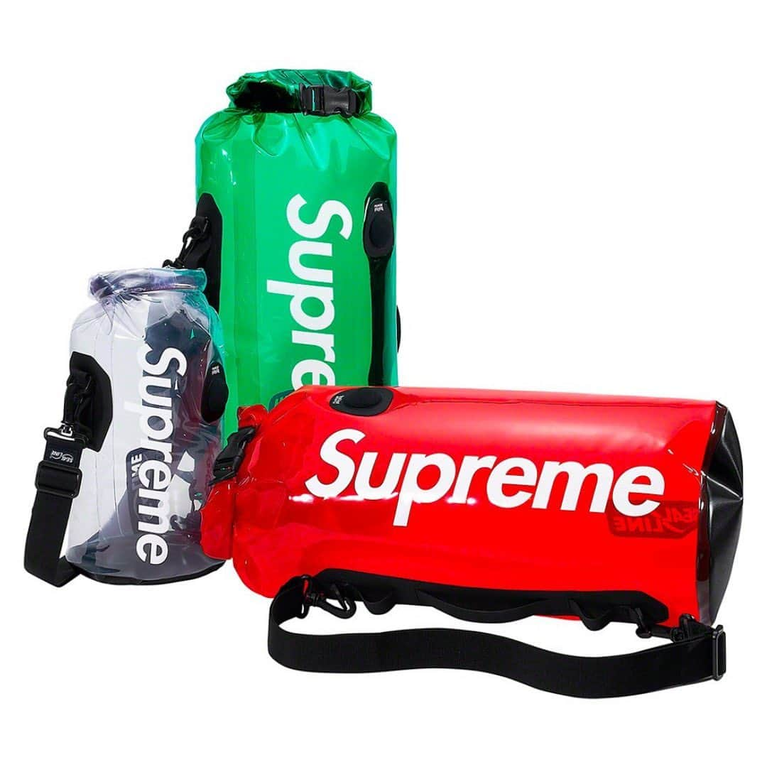 HYPEBEASTさんのインスタグラム写真 - (HYPEBEASTInstagram)「@hypebeaststyle: Head to our bio link to see everything releasing from @supremenewyork’s SS19 drop this week. What items will you be picking up?  Photo: Supreme」6月20日 6時56分 - hypebeast