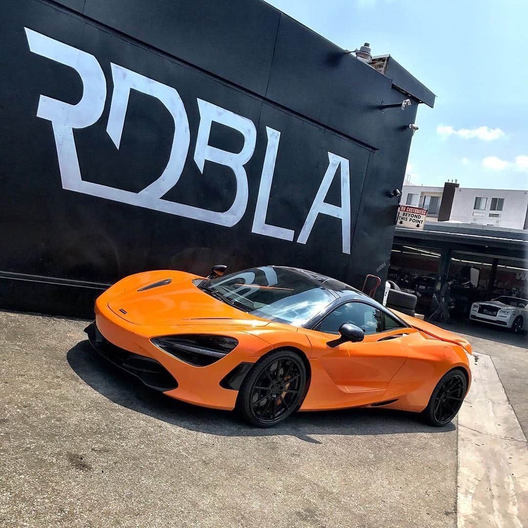 CARLiFESTYLEさんのインスタグラム写真 - (CARLiFESTYLEInstagram)「Which 720s is your favorite ? Done by @rdbla #RDBLA #carlifestyle」6月20日 7時18分 - carlifestyle