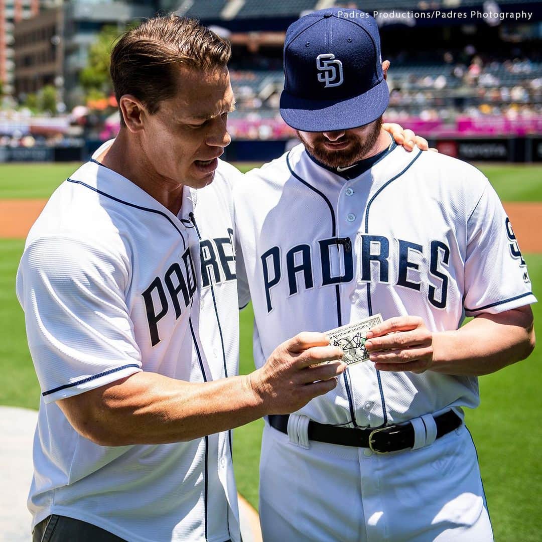 WWEさんのインスタグラム写真 - (WWEInstagram)「Back in March, @johncena told @logan_allen he’d hand over an autographed $1 bill if Allen made it to the big leagues. Last night, it was time to pay up! #OneDollarBet」6月20日 7時50分 - wwe