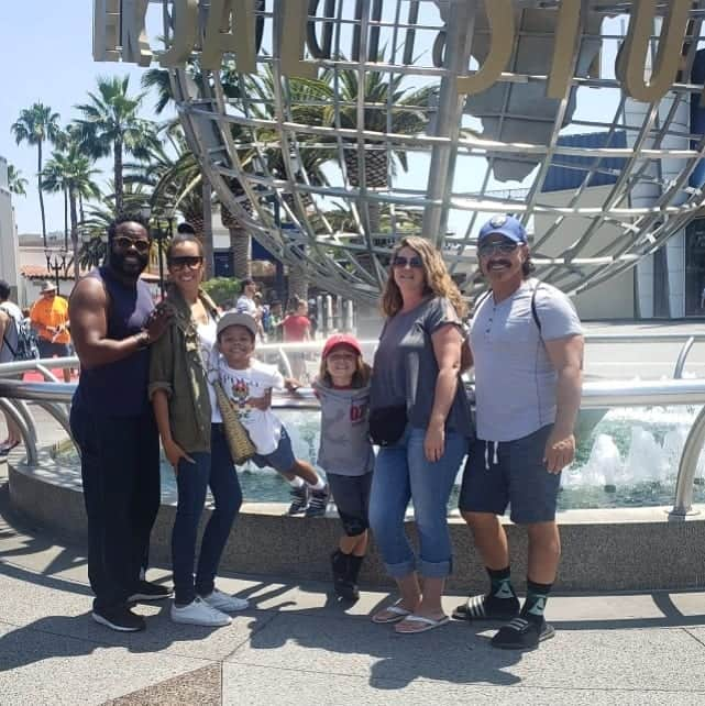 チャド・コールマンさんのインスタグラム写真 - (チャド・コールマンInstagram)「Blessed to be bringing #family and #friends to @UniStudios theme park today! Who all is here??! #UniversalStudiosHollywood #fatherhood #bonding」6月20日 8時49分 - chadlcoleman