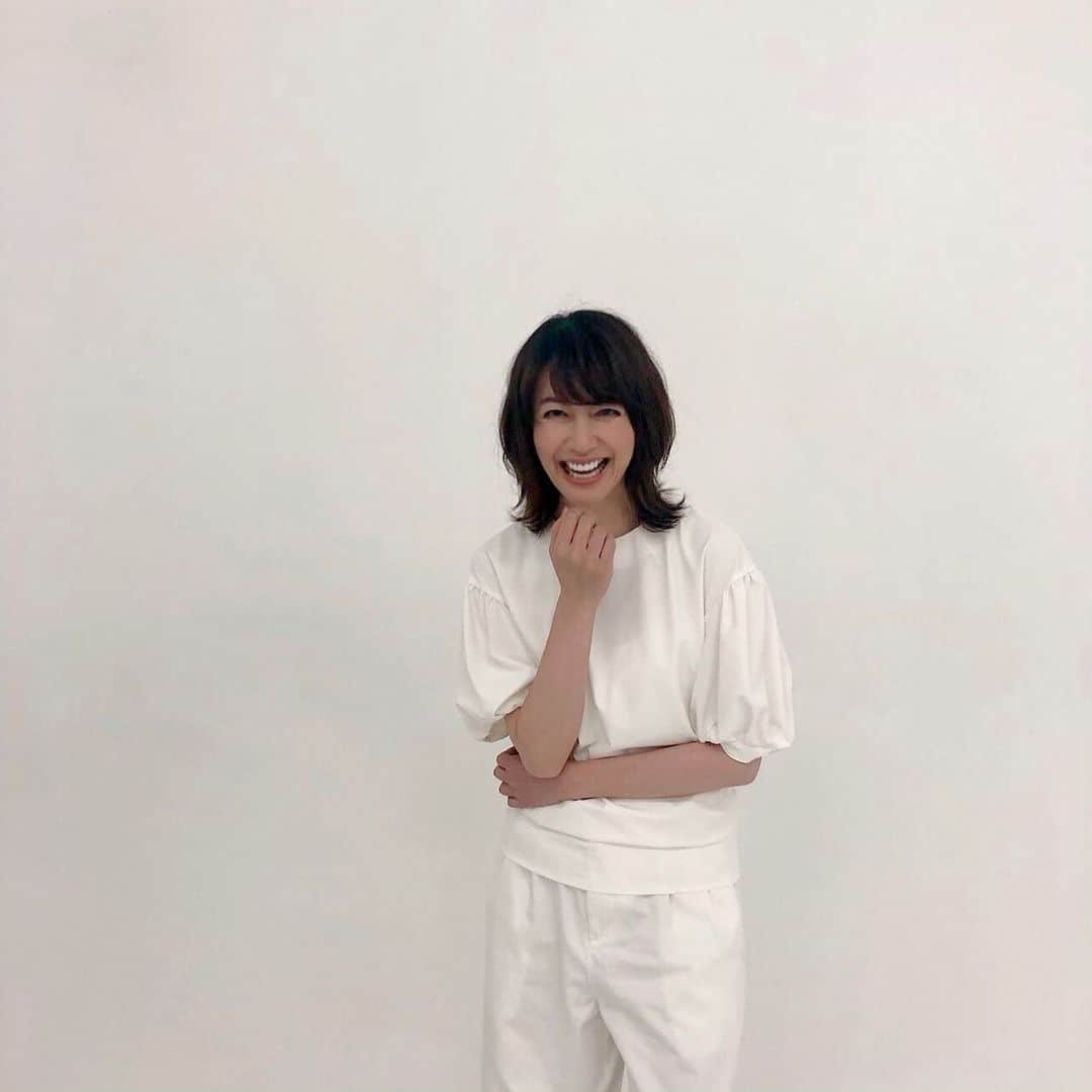 森口瑤子さんのインスタグラム写真 - (森口瑤子Instagram)「. . このポーズ、、どこかで、、 . #今泉くん」6月20日 8時54分 - yokomoriguchi_official