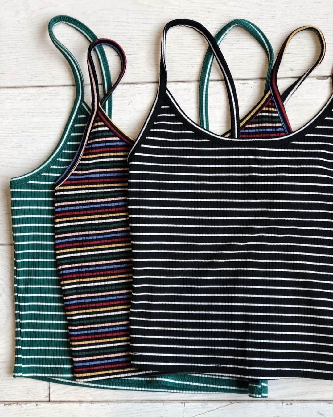 American Eagleさんのインスタグラム写真 - (American EagleInstagram)「Make room in your closet for stripes this summer, you're gonna want to add these cropped tanks. Just tap to shop!」6月20日 10時05分 - americaneagle