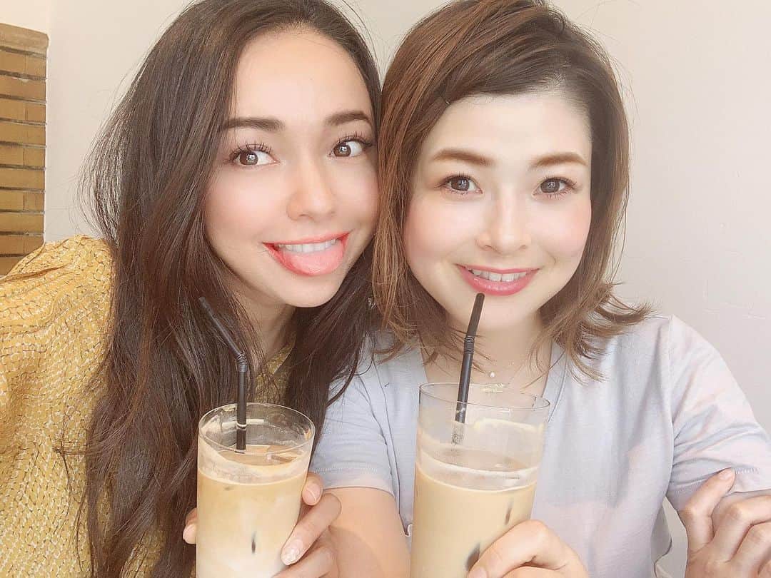 吉田セイラのインスタグラム：「そろそろイケてるランチできるとこ、北浜に見つけたい笑笑。うちらいつも悩み…。 #lunch #friends #happy #goodvibesonly #life #love #fun #girls #chanel #cartier #harrywinston #louisvitton #saintlaurent #mood #gorgeous #goodmorning」