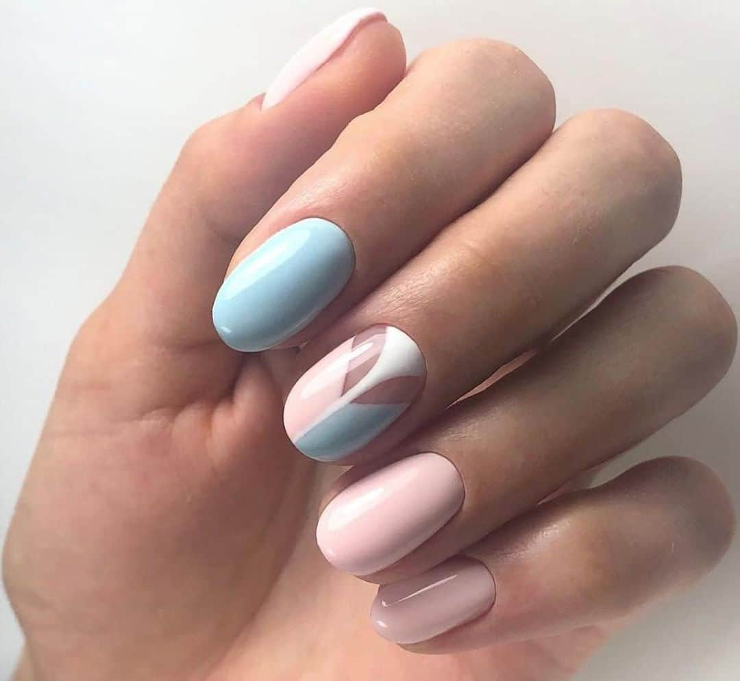 OPIさんのインスタグラム写真 - (OPIInstagram)「Do you like #ItsABoy or #ItsAGirl better? @elena_san_diego_nails found the perfect balance of the two on this gorgeous #mani ﻿ ﻿ Shades used: #ItsABoy #ItsAGirl #AlpineSnow﻿ ﻿ #Naildesign #PinkNails #BlueNails #negativespacenails #notd #pink #blue #cute #nailpolish」6月20日 11時10分 - opi