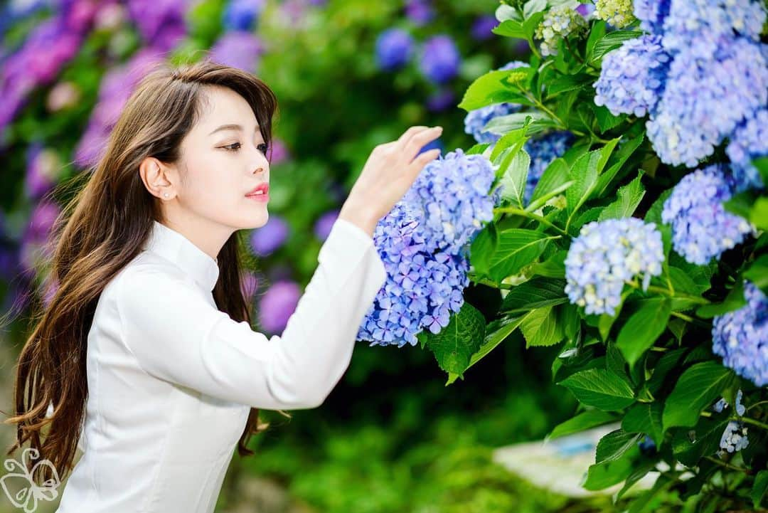 白石ゆうかさんのインスタグラム写真 - (白石ゆうかInstagram)「#ポートレート #portrait #写真好きな人と繋がりたい #写真撮ってる人と繋がりたい #ファインダー越しの私の世界 #model #撮影 #pic #picture #picoftheday #ポートレートしま専科 #写真 #love #like #東京カメラ部 #ポートレート女子 #follow #followme #instagood #ig_japan #photoofthday #photography #japan #japanese #photo」6月20日 12時03分 - shiraishi_yuuka