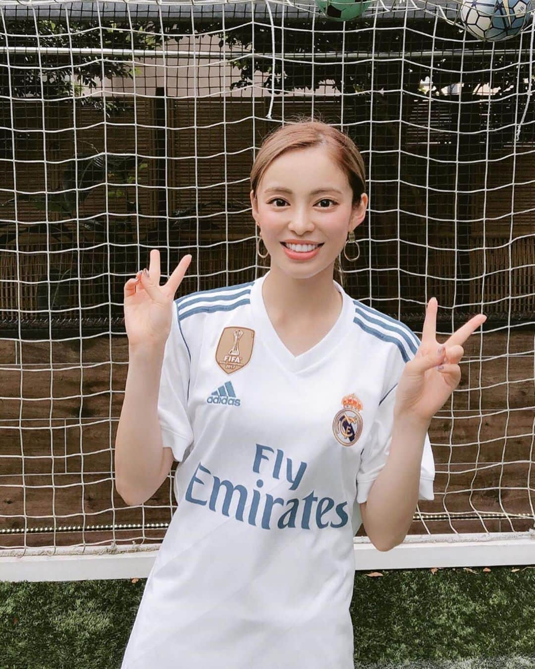 美女美容事情さんのインスタグラム写真 - (美女美容事情Instagram)「《フットサルガール⚽️✨⚽️》⠀ *⠀ リポストを使って、素敵な写真📷✨を投稿されてる方を紹介させて頂く⠀⠀⠀⠀ 【💄美女美容事情💅】のコーナーです✨⠀ *⠀⠀⠀⠀⠀⠀⠀ いいねやコメント、フォローして応援してね❤︎🥰🎶⁣⠀ *⠀⠀⠀⠀⠀⠀⠀ 今回ご紹介させて頂きますのは❤︎⠀ SHO-NOさん< @shono.contact >の素敵なお写真📸⠀ *⠀ スポーツする女性は美しいですよね😍✨😍美と健康の秘訣でしょうかね♡⠀ *⠀ SHO-NOさんのアカウントには他にも素晴らしい投稿が沢山ありますので是非覗いてみてくださいね💁‍♀️💙⠀ *⠀⠀ SHO-NOさん< @shono.contact >⠀ 素敵な投稿ありがとうございました☺️📸✨⠀⠀⠀⠀⠀⠀⠀⠀ △▼△▼△▼△▼△▼△▼△▼△▼△▼⠀⠀⠀⠀⠀⠀⠀⠀⠀⠀⠀⠀⠀⠀⠀⠀⠀⠀⠀⠀⠀⠀⠀⠀⠀⠀⠀⠀⠀⠀⠀⠀⠀ ❤🧡💛「美女美容事情」💚💙💜⠀⠀⠀⠀⠀⠀⠀⠀⠀⠀⠀⠀⠀⠀⠀ 👇掲載ご希望の方は👇⠀⠀⠀⠀⠀⠀⠀⠀⠀⠀⠀⠀⠀⠀⠀⠀ @b_b_j.jタグ付けと🖤 # ビジョビ⠀🖤⠀⠀⠀⠀⠀⠀⠀⠀⠀⠀⠀⠀⠀⠀⠀ をタグ付けお願いします✨⠀⠀⠀⠀⠀⠀⠀⠀⠀⠀⠀⠀⠀⠀⠀⠀ ――――――――――――――――⠀⠀⠀⠀⠀⠀⠀⠀⠀⠀⠀⠀⠀⠀⠀⠀⠀⠀⠀⠀⠀⠀⠀ ～姉妹アカウントのご紹介～⠀⠀⠀⠀⠀⠀⠀⠀⠀⠀⠀⠀⠀⠀⠀⠀⠀⠀⠀⠀⠀⠀⠀⠀⠀⠀⠀ ◇美容情報を紹介している«美女美容事情～Beauty～»⠀⠀⠀⠀⠀⠀⠀⠀⠀⠀⠀⠀⠀⠀⠀⠀⠀⠀⠀⠀⠀⠀⠀⠀⠀⠀ ( @b_b_j.j_b )⠀⠀⠀⠀⠀⠀⠀⠀⠀⠀⠀⠀⠀⠀⠀⠀⠀⠀⠀⠀⠀⠀⠀⠀⠀⠀⠀ ◇美しい旅スポット紹介をしている«美 spot»⠀⠀⠀⠀⠀⠀⠀⠀⠀⠀⠀⠀⠀⠀⠀⠀⠀⠀⠀⠀⠀⠀⠀⠀⠀ ( @b__spo )⠀⠀ ⠀ ◇ビジョビがお届けするセレクトショップ«bi select»⠀ ( @bi_select )⠀ ⠀⠀⠀⠀⠀⠀⠀⠀⠀⠀⠀⠀⠀⠀⠀⠀⠀⠀⠀⠀⠀ よかったらこちらも覗いてみてね✨⠀ ――――――――――――――――⠀⠀⠀ @b_b_j.j⠀⠀ #可愛い  #メイク  #beauty⠀⠀⠀⠀⠀⠀⠀⠀⠀⠀ #可愛い❤ #スポーツ女子 ⠀⠀⠀⠀ #オトナ女子 ⠀⠀⠀⠀⠀⠀ #美意識向上  #フットサル  #フットサル女子 #大人メイク ⠀⠀⠀⠀⠀ #女子力 #女子力向上⠀⠀⠀⠀⠀⠀⠀⠀⠀⠀ #リップ💄 #カラコン ⠀⠀⠀⠀⠀ #naturalbeauty #スポーツ ⠀」6月20日 12時05分 - b_b_j.j