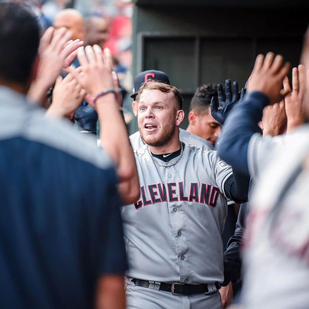 クリーブランド・インディアンスさんのインスタグラム写真 - (クリーブランド・インディアンスInstagram)「The boys are 🔥🔥🔥! . . We’ve scored 47 runs over 6 games so far on this road trip and 10 runs in back to back games! #WWindians 👀」6月20日 12時29分 - cleguardians