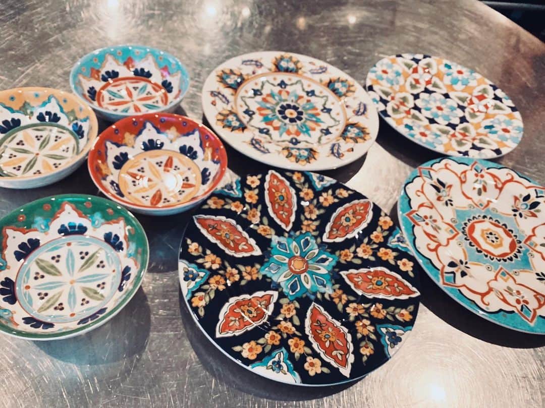 中根麗子さんのインスタグラム写真 - (中根麗子Instagram)「あっちゃん ありがとう💗  割れないお皿。 子供達に。  可愛いし、割れないなんて素敵💗  #お皿 #割れないお皿 #dish」6月20日 13時01分 - reiko_nakane
