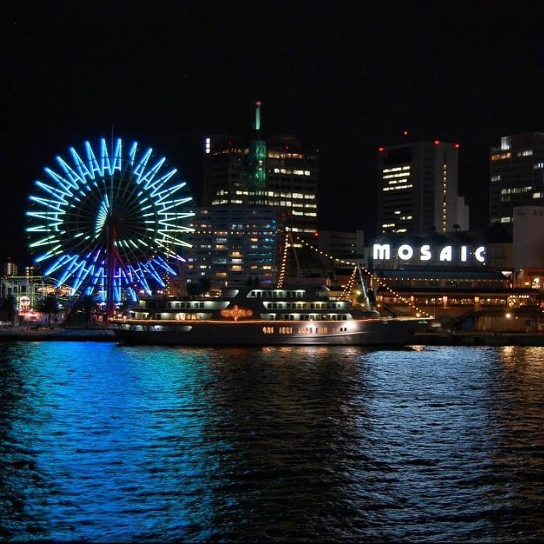 雅-MIYAVI-さんのインスタグラム写真 - (雅-MIYAVI-Instagram)「Tonight, 15 monuments all over Japan will light up with #UN blue as a sign of peace to commemorate #WorldRefugeeDay. Hope this day will be a great opportunity for all of us to think about what this world is facing now and what we can do for the future. 本日、世界難民の日に寄せて日本全国１５カ所のモニュメントが国連ブルーにライトアップされます。もし近くにいたら、是非観に行ってみてください。この日が難民問題および世界が抱える問題を考えるきっかけになれば幸いです。よろしくお願いします！！！！ #世界難民の日」6月20日 13時25分 - miyavi_ishihara