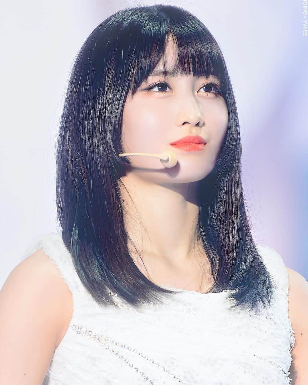 モモさんのインスタグラム写真 - (モモInstagram)「♡ [Fantaken] 190526 - TWICELIGHTS in Seoul Day 2 -  #MOMO #트와이스 #모모 #平井もも #もも #TWICE © moingxtwice」6月20日 23時16分 - momojype