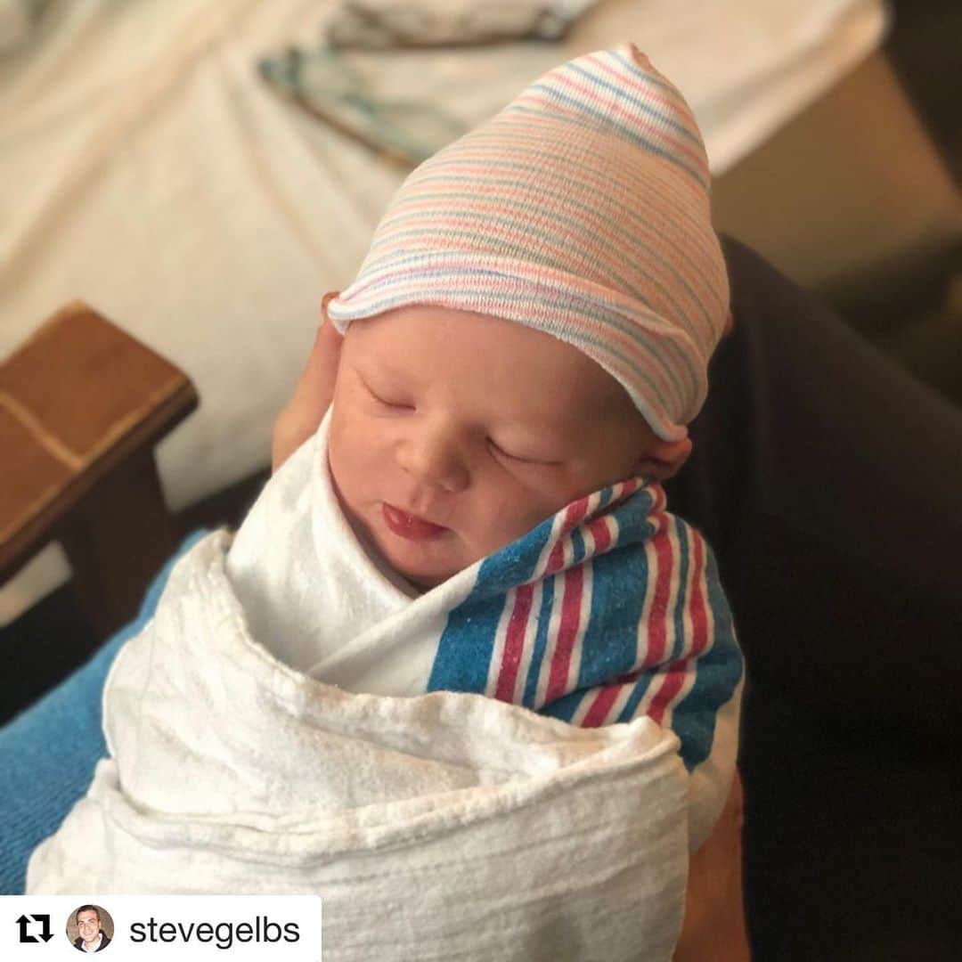 ニューヨーク・メッツさんのインスタグラム写真 - (ニューヨーク・メッツInstagram)「Congrats Steve and Julie on the birth of their son, Jason Michael Gelbs. (via @stevegelbs) 👶 🍼」6月20日 23時25分 - mets